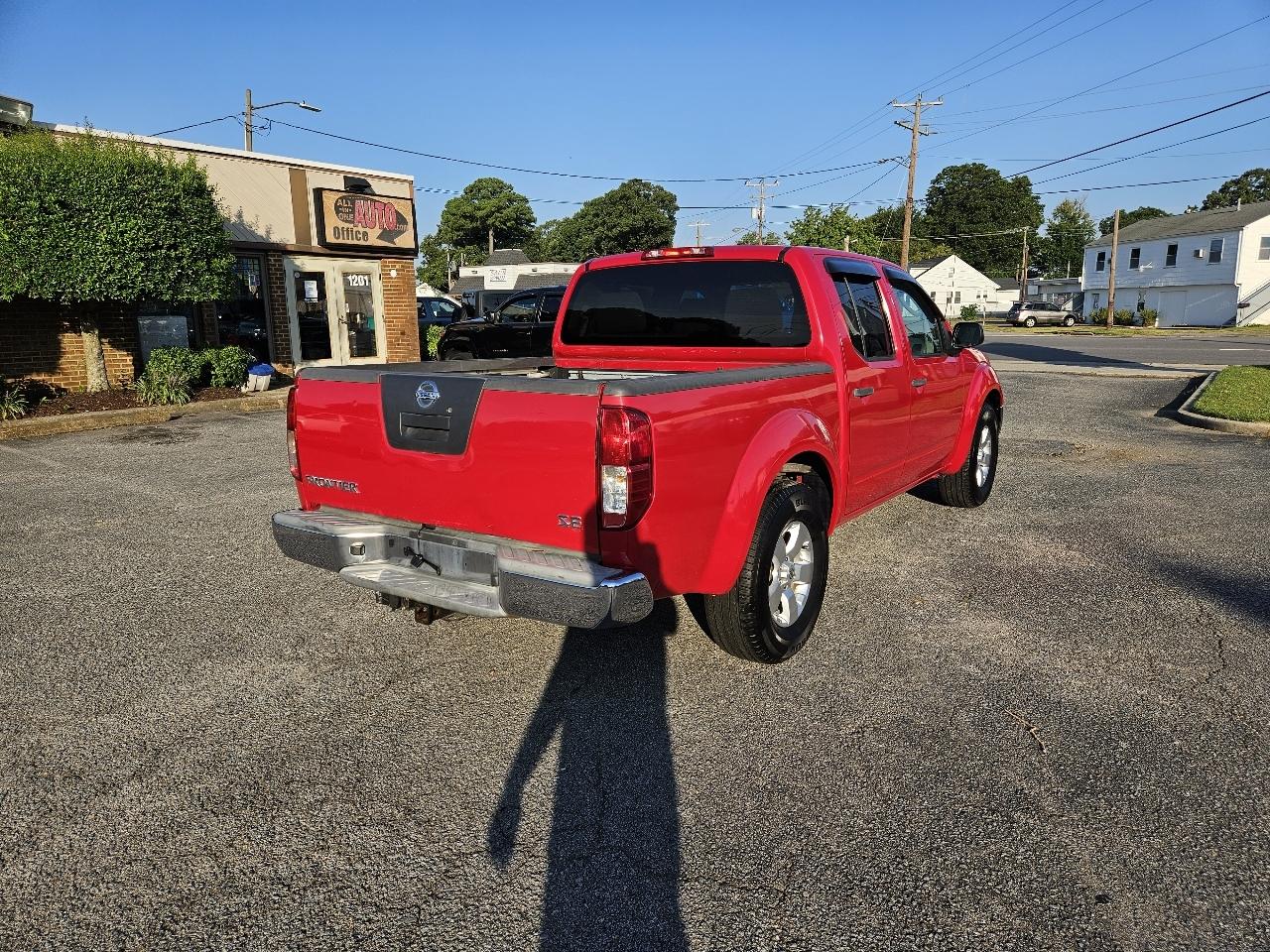 Nissan Frontier 2WD Crew Cab SWB Auto SE 2010