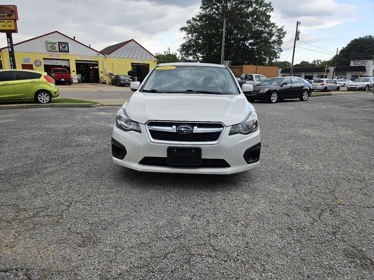 Subaru Impreza Sedan 4dr Auto 2.0i Premium 2014