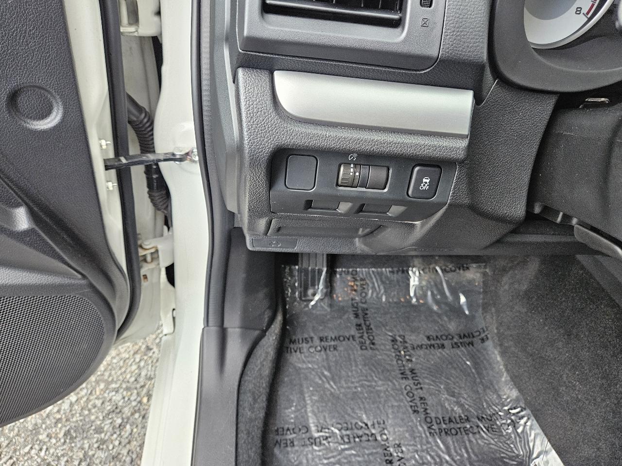 Subaru Impreza Sedan 4dr Auto 2.0i Premium 2014