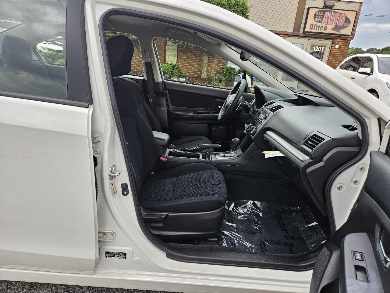 Subaru Impreza Sedan 4dr Auto 2.0i Premium 2014