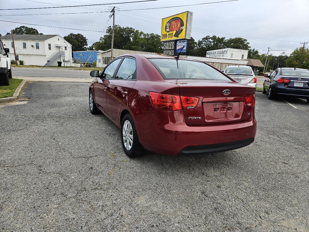 Kia Forte 4dr Sdn Auto EX 2010