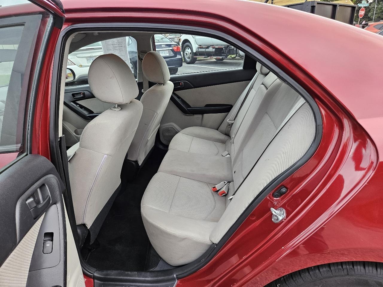 Kia Forte 4dr Sdn Auto EX 2010