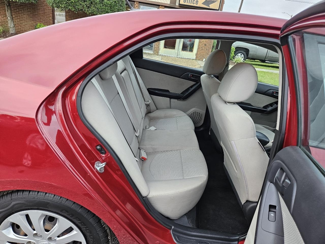 Kia Forte 4dr Sdn Auto EX 2010
