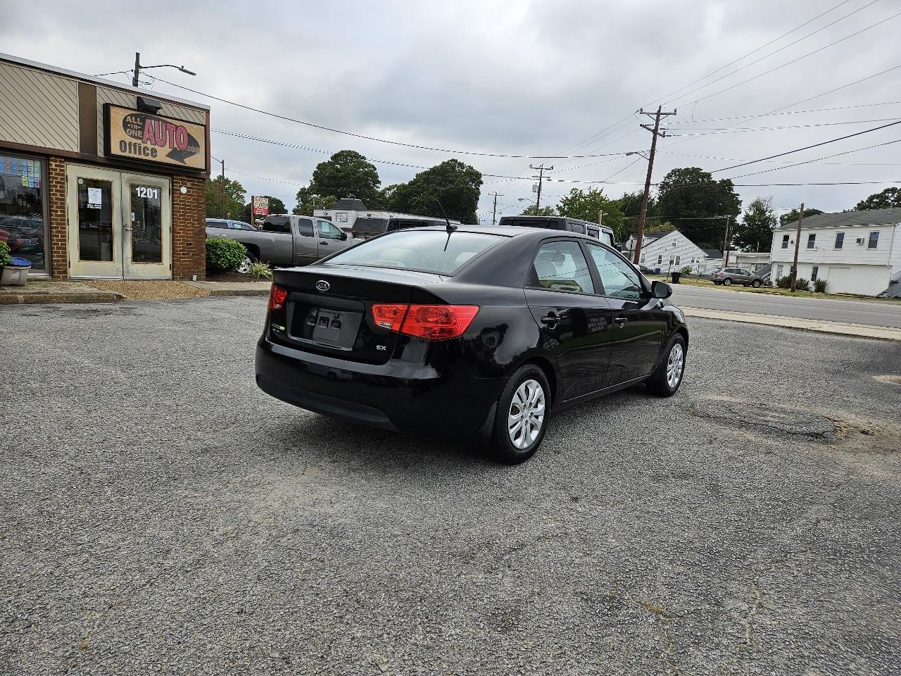 Kia Forte 4dr Sdn Auto EX 2013