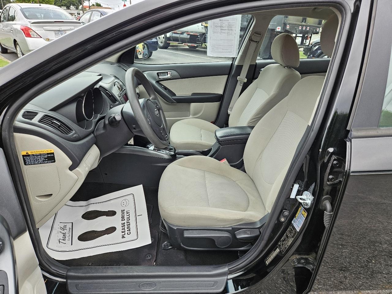 Kia Forte 4dr Sdn Auto EX 2013