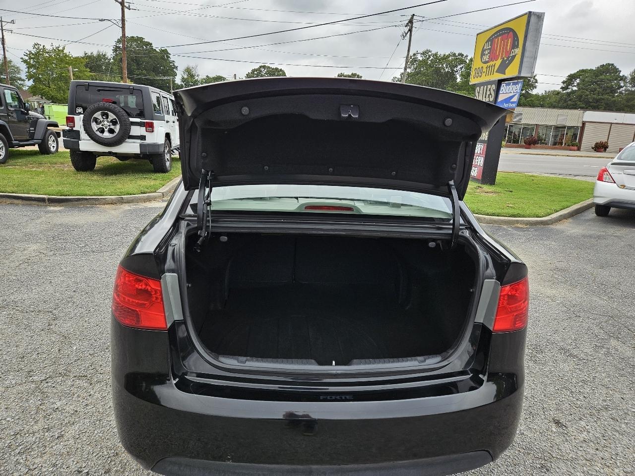 Kia Forte 4dr Sdn Auto EX 2013