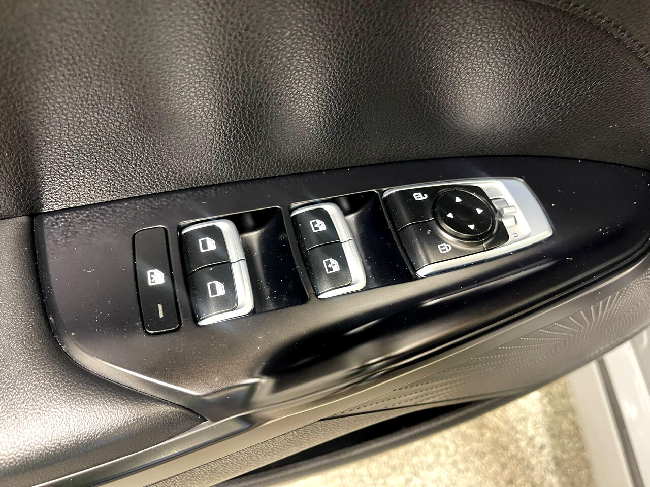 2023 Kia K5 GT-Line photo 12