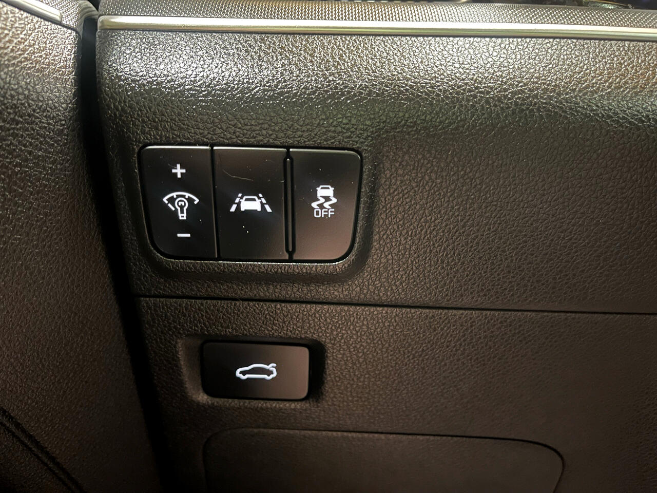2023 Kia K5 GT-Line photo 24