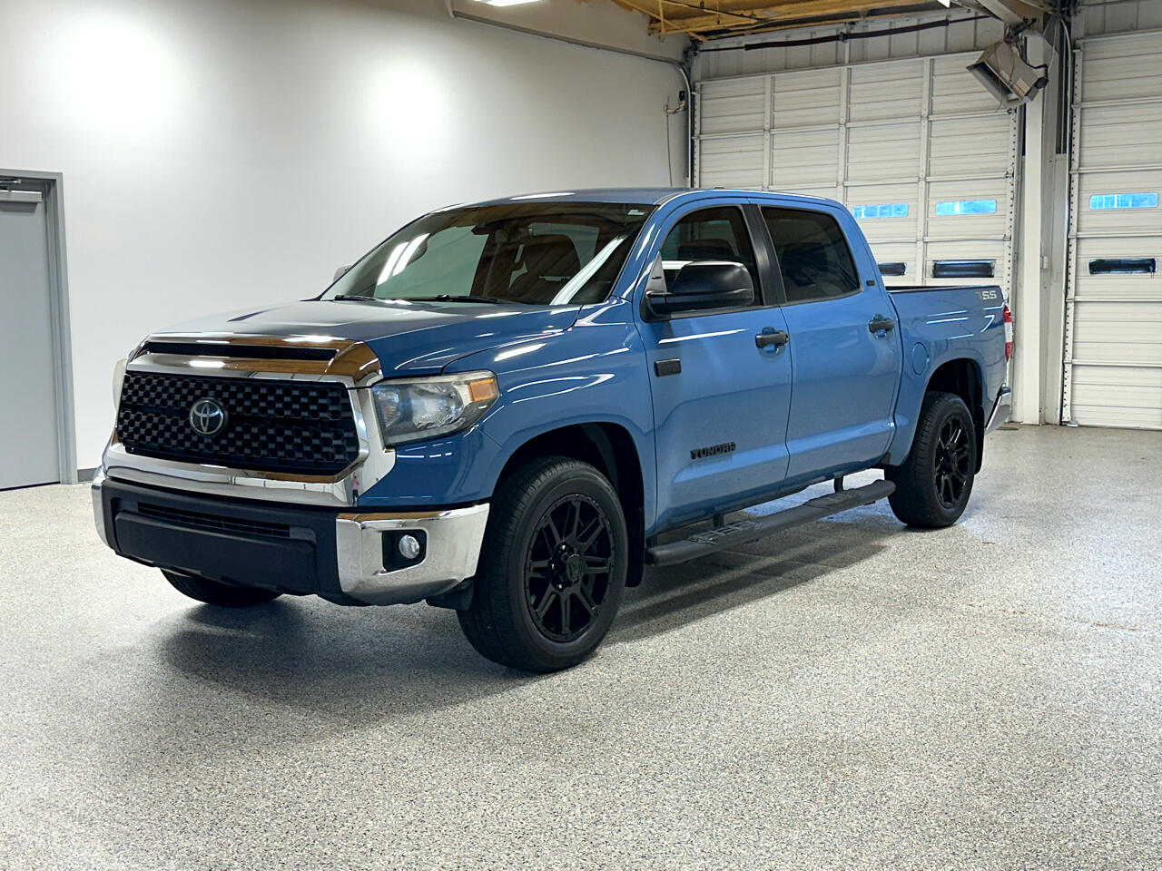 2020 Toyota Tundra SR5 Grade photo 2