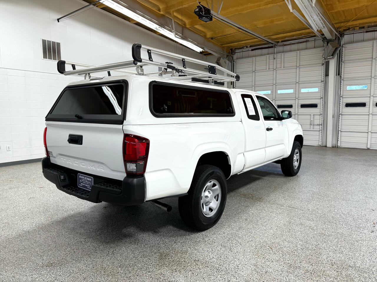 2022 Toyota Tacoma SR5 Access Cab photo 4