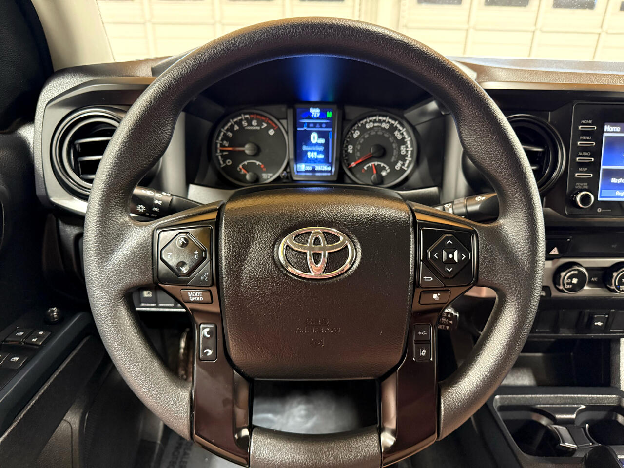 2022 Toyota Tacoma SR5 Access Cab photo 12