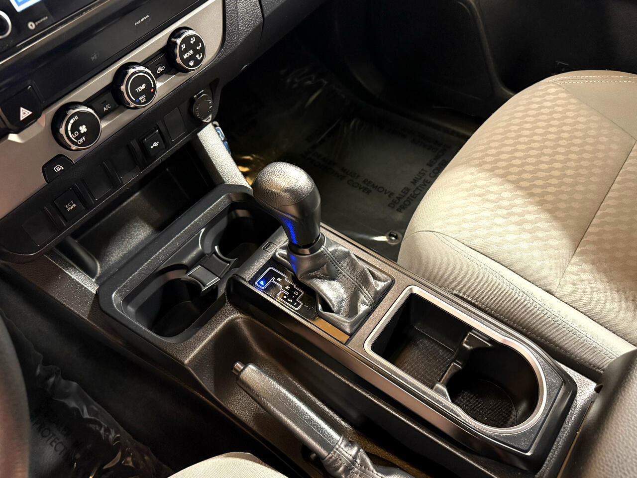 2022 Toyota Tacoma SR5 Access Cab photo 16