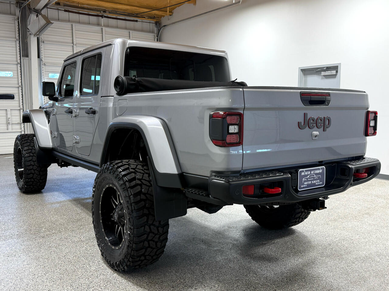 2020 Jeep Gladiator Rubicon photo 2