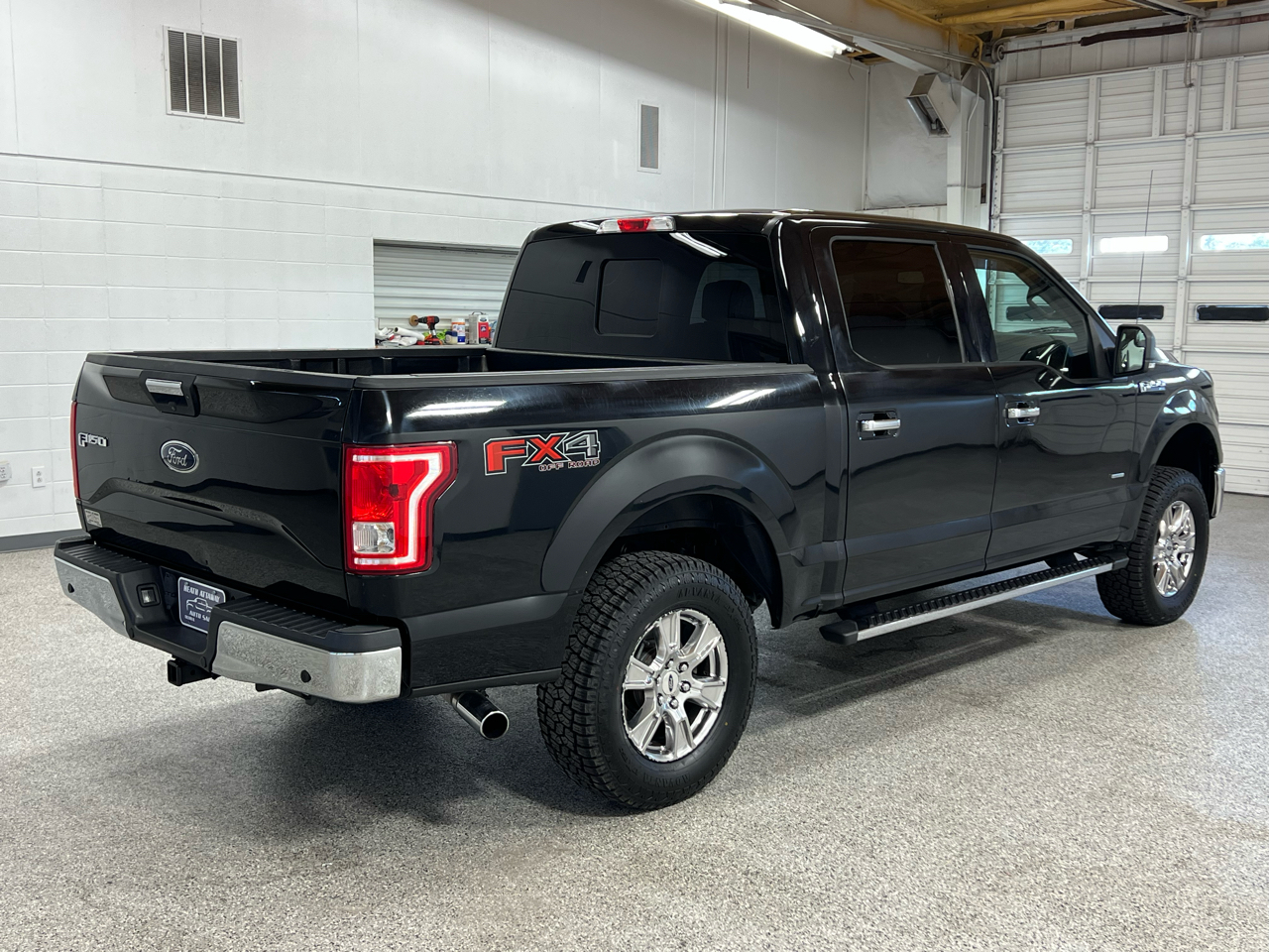 2016 Ford F-150 XLT FX4 photo 4