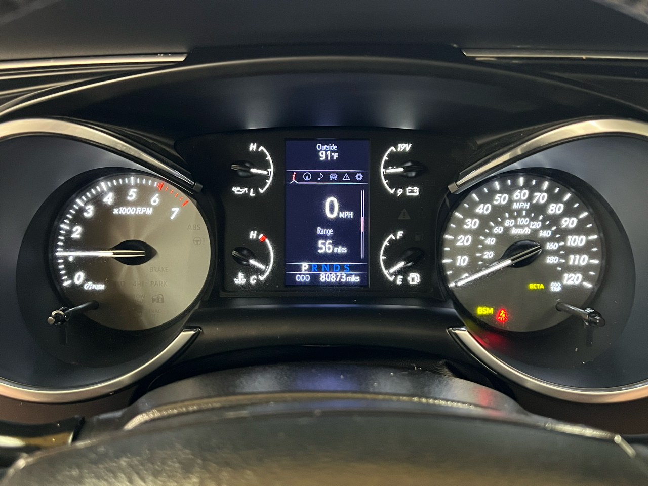 2019 Toyota Sequoia SR5 photo 16