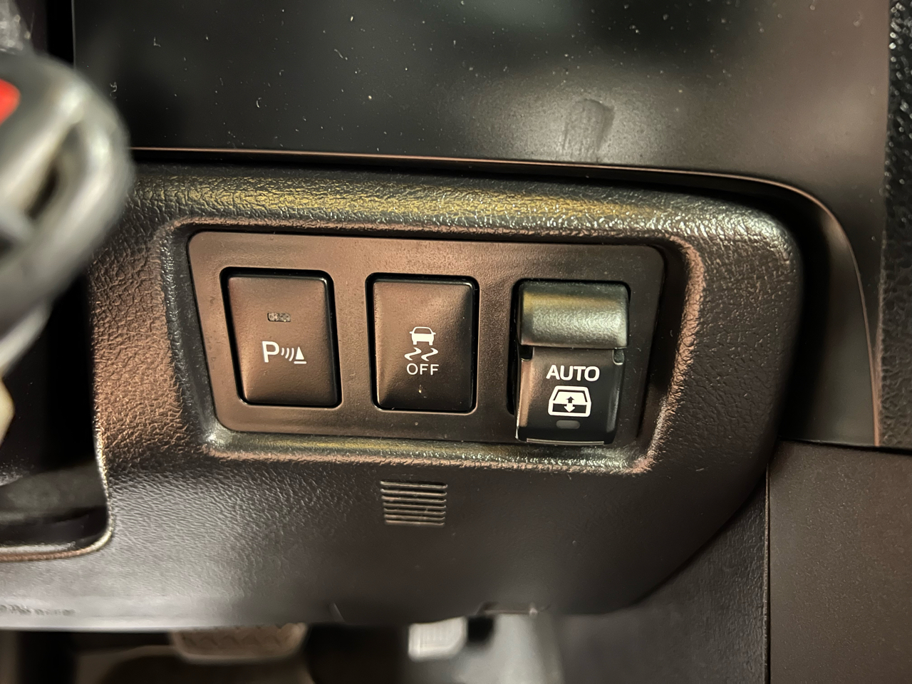 2019 Toyota Sequoia SR5 photo 17