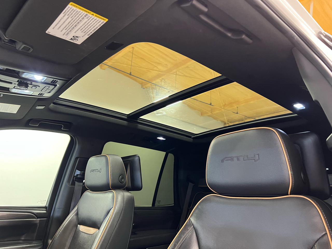 2021 Gmc Yukon AT4 photo 14