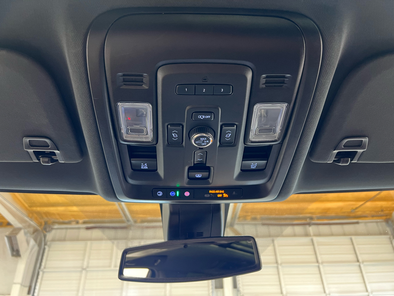 2021 Gmc Yukon AT4 photo 19