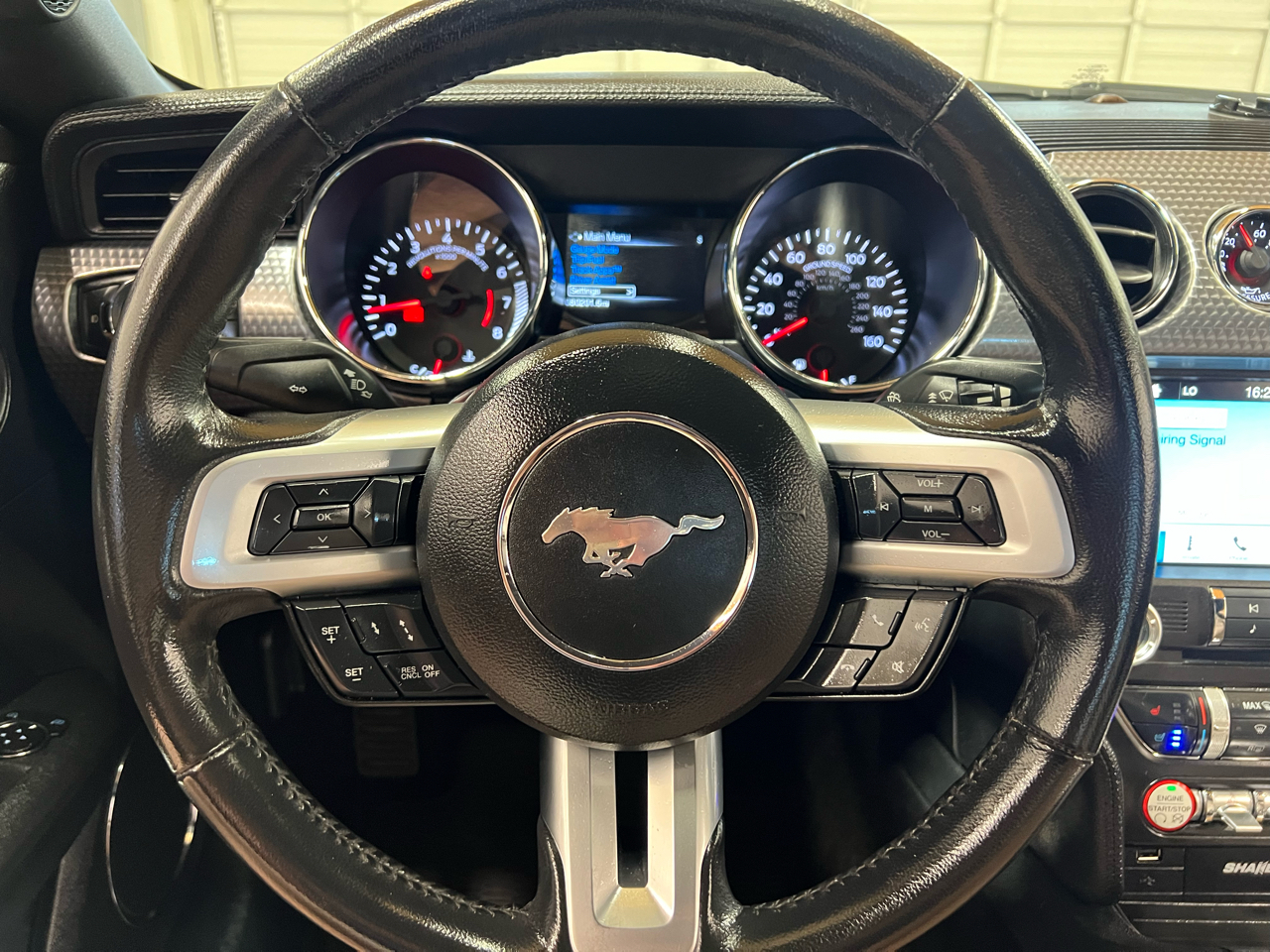 2016 Ford Mustang GT photo 13