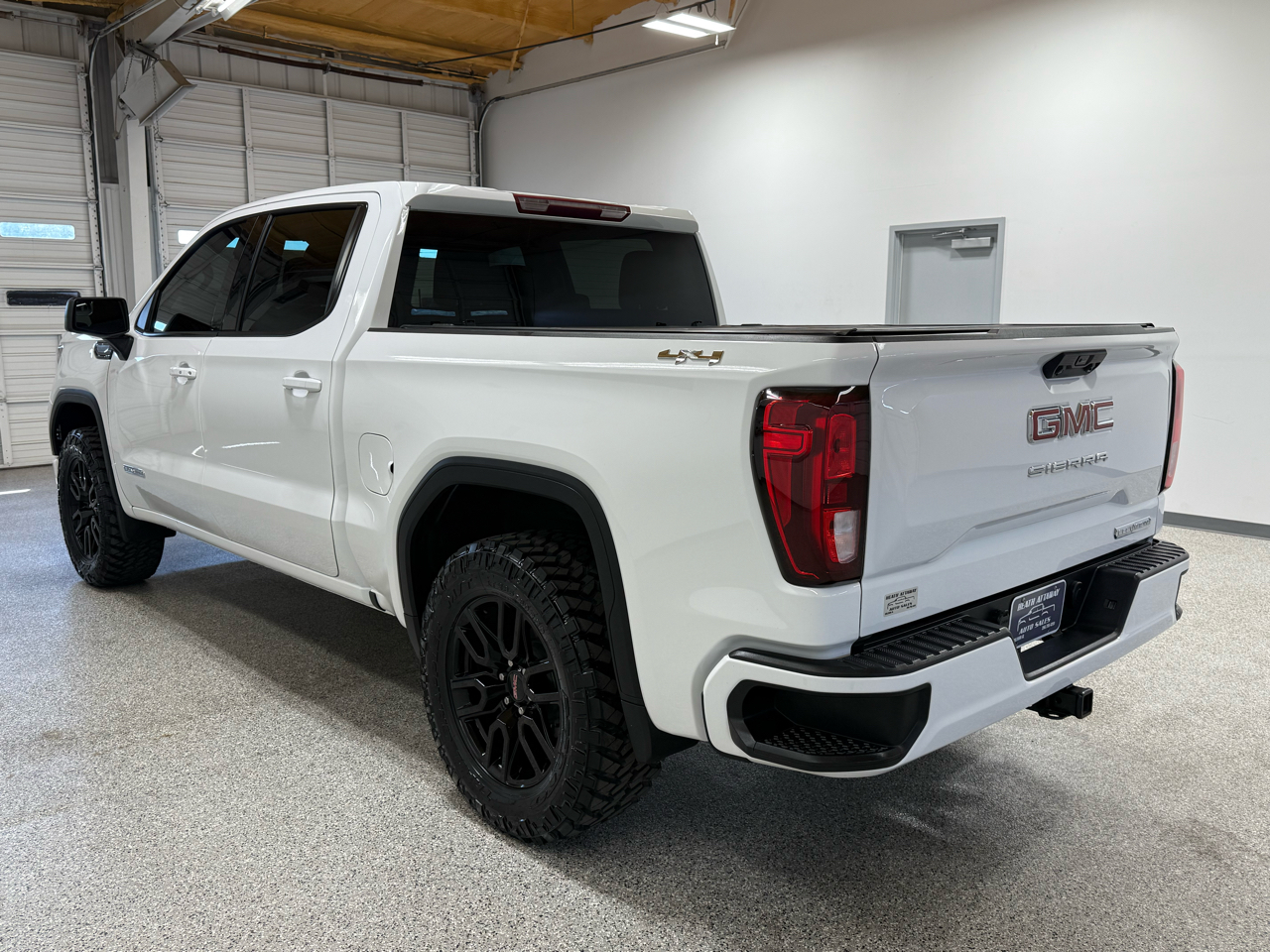 2023 Gmc Sierra 1500 Elevation photo 2