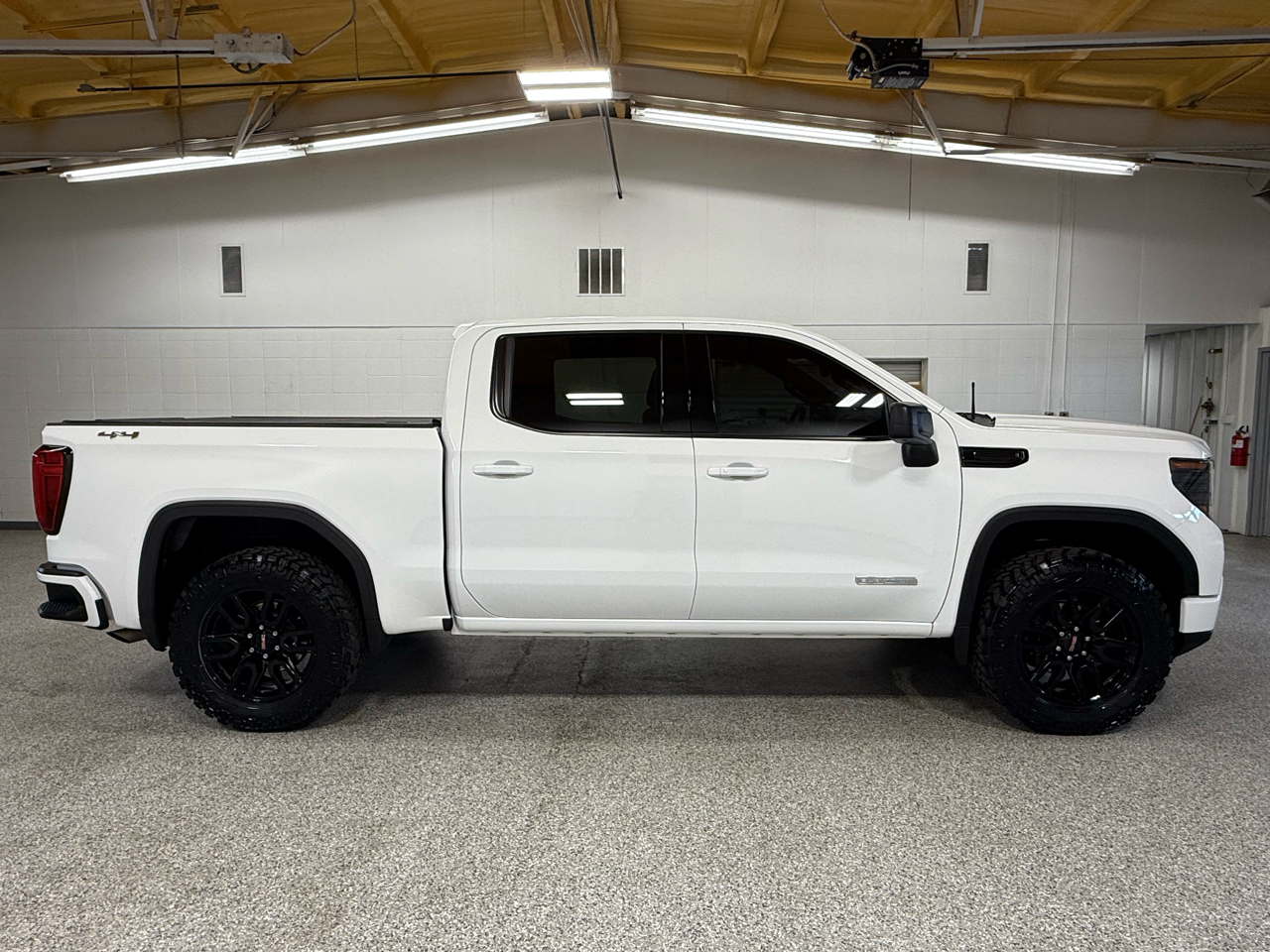 2023 Gmc Sierra 1500 Elevation photo 5