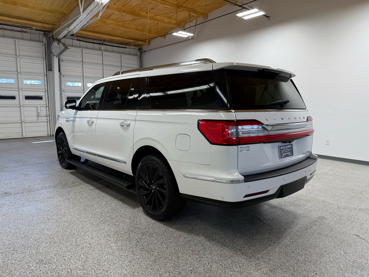 2020 Lincoln Navigator L Reserve photo 2