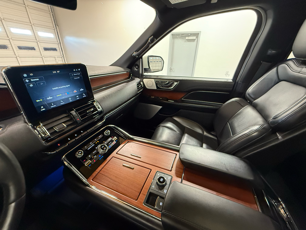2020 Lincoln Navigator L Reserve photo 20