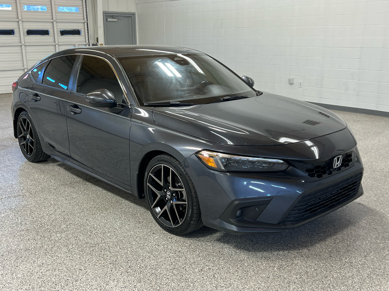 2022 Honda Civic Hatchback Sport Touring photo 3