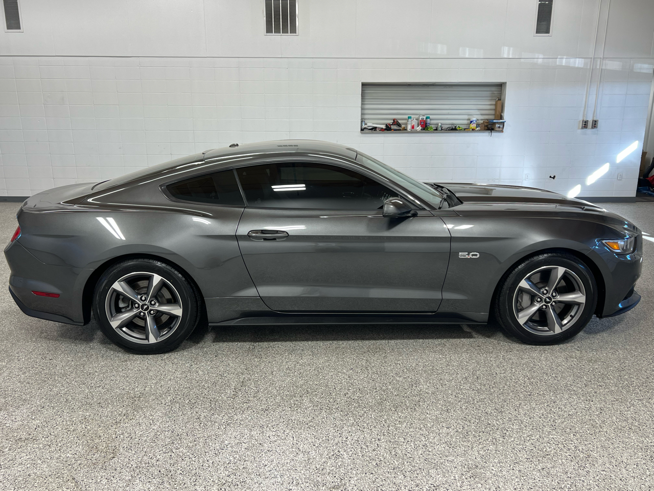 2016 Ford Mustang GT Premium photo 4