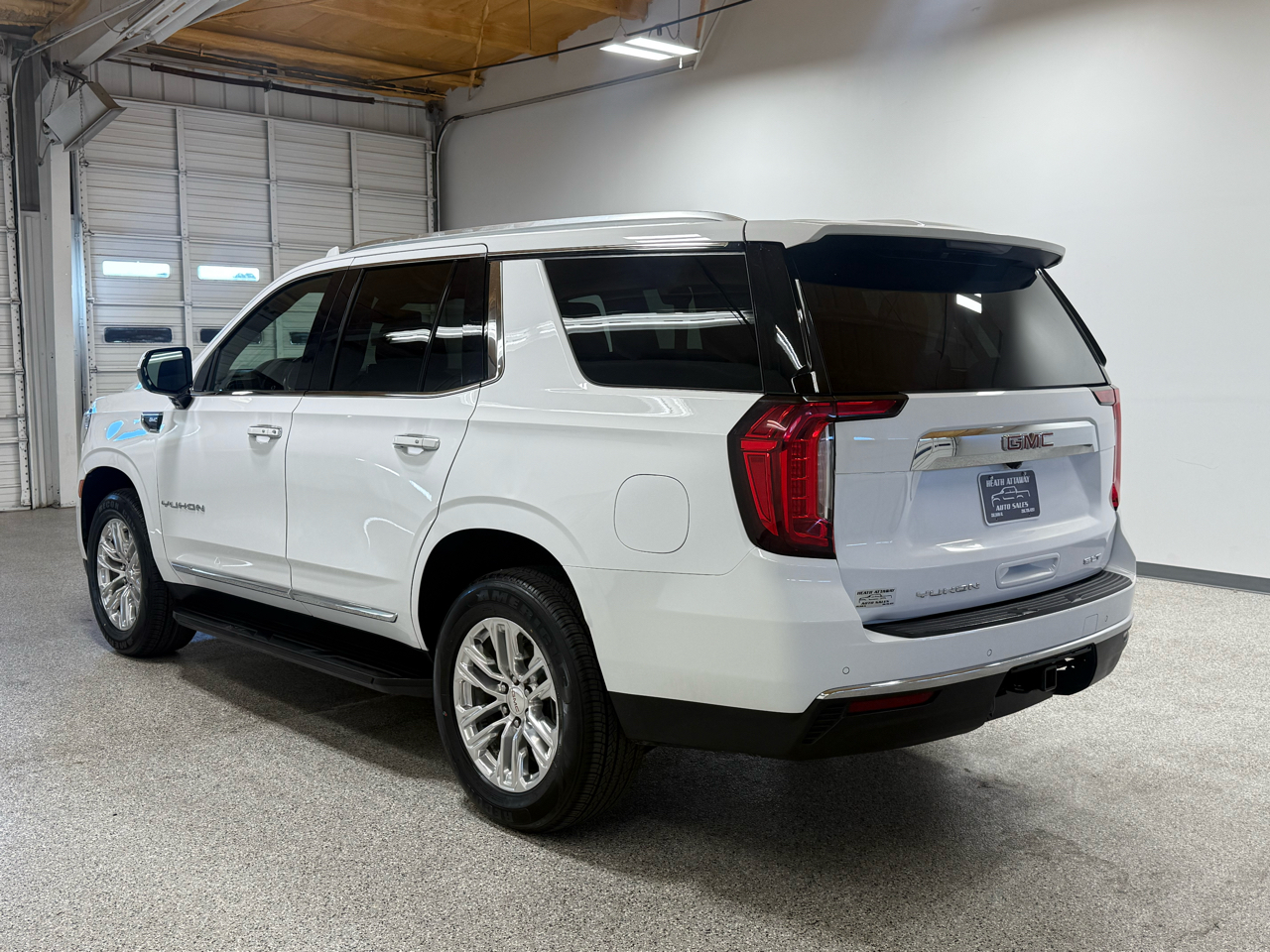 2021 Gmc Yukon SLT photo 2