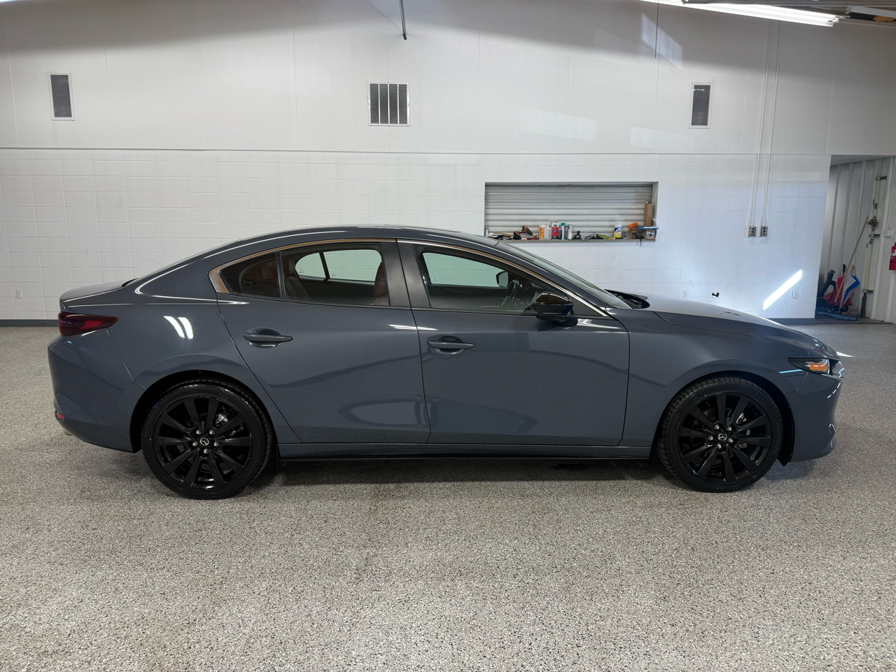 2024 Mazda Mazda3 Sedan 2.5 s Carbon photo 4