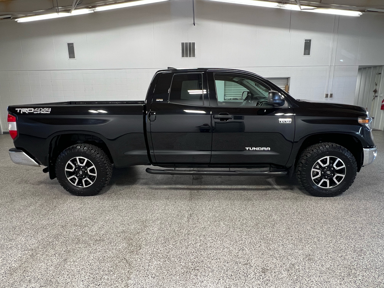 Toyota Tundra 4WD  2020