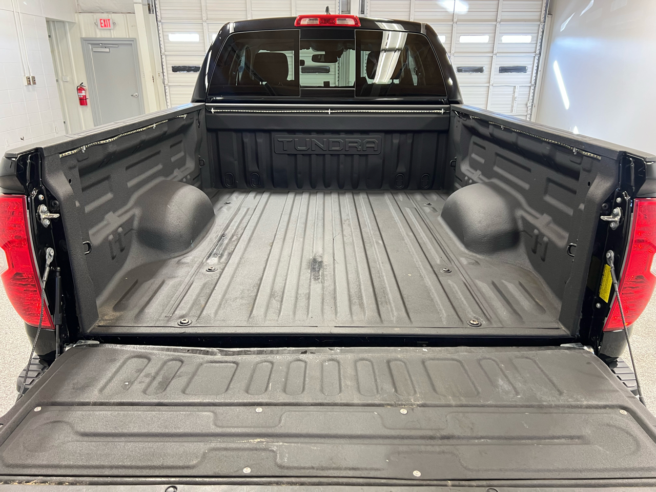 Toyota Tundra 4WD  2020