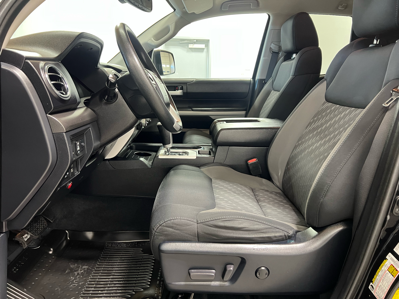 Toyota Tundra 4WD  2020