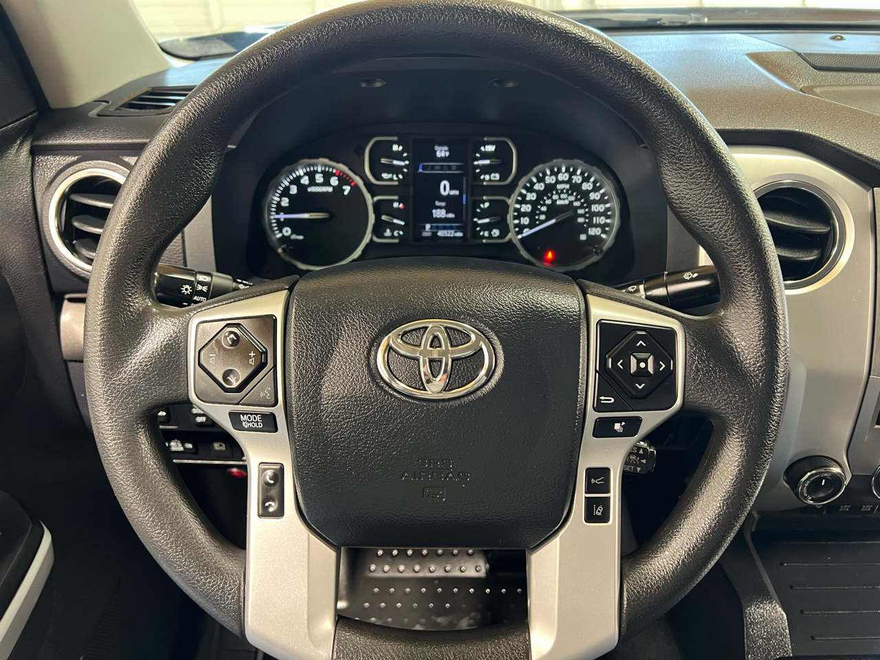 Toyota Tundra 4WD  2020