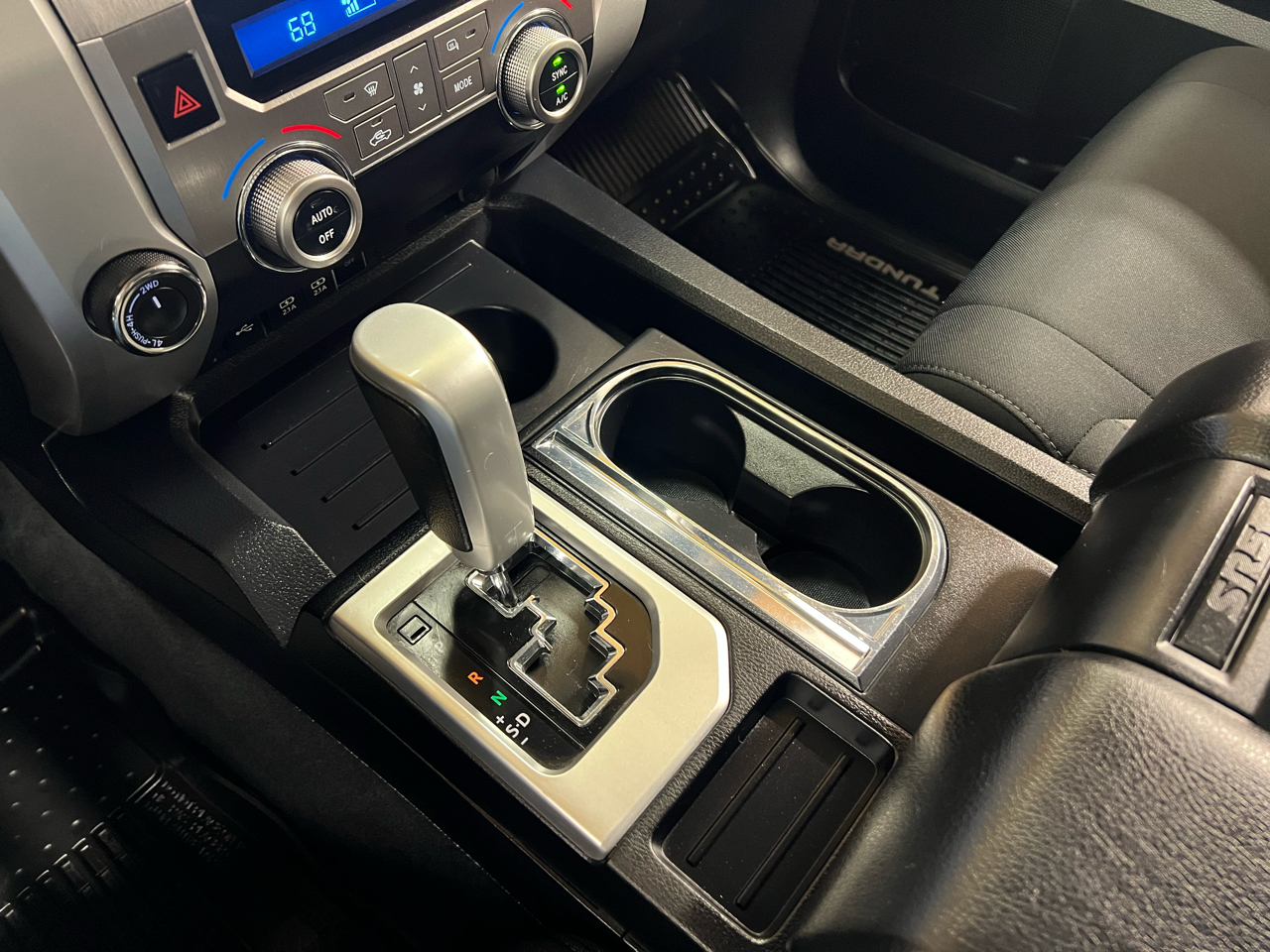 Toyota Tundra 4WD  2020