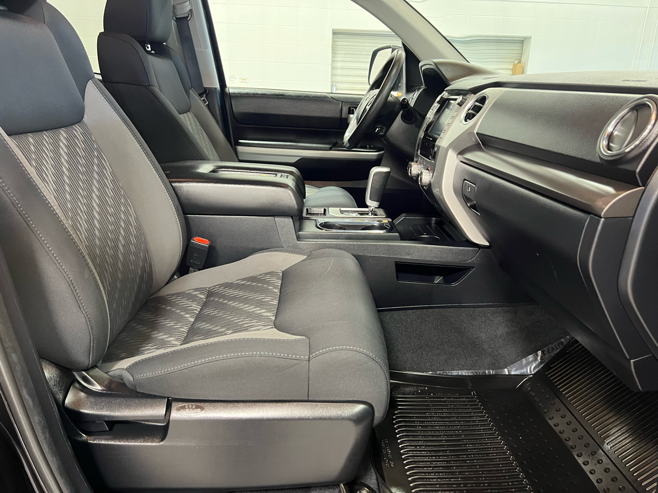 Toyota Tundra 4WD  2020