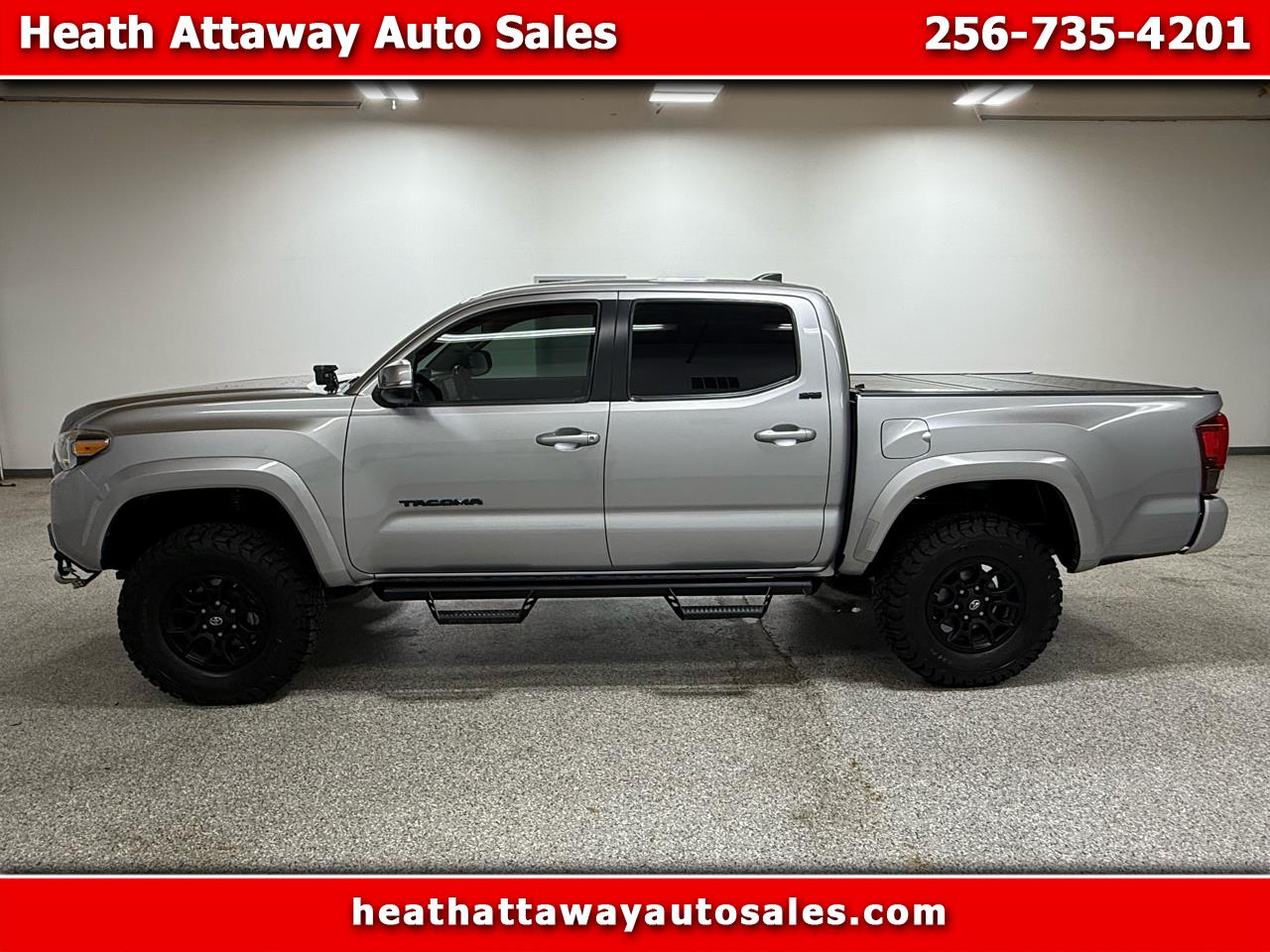 2020 Toyota Tacoma SR5's photo