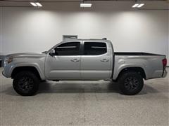 2022 Toyota Tacoma 4WD 