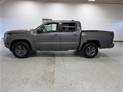 2025 Nissan Frontier 