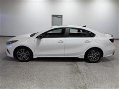 2022 Kia Forte 