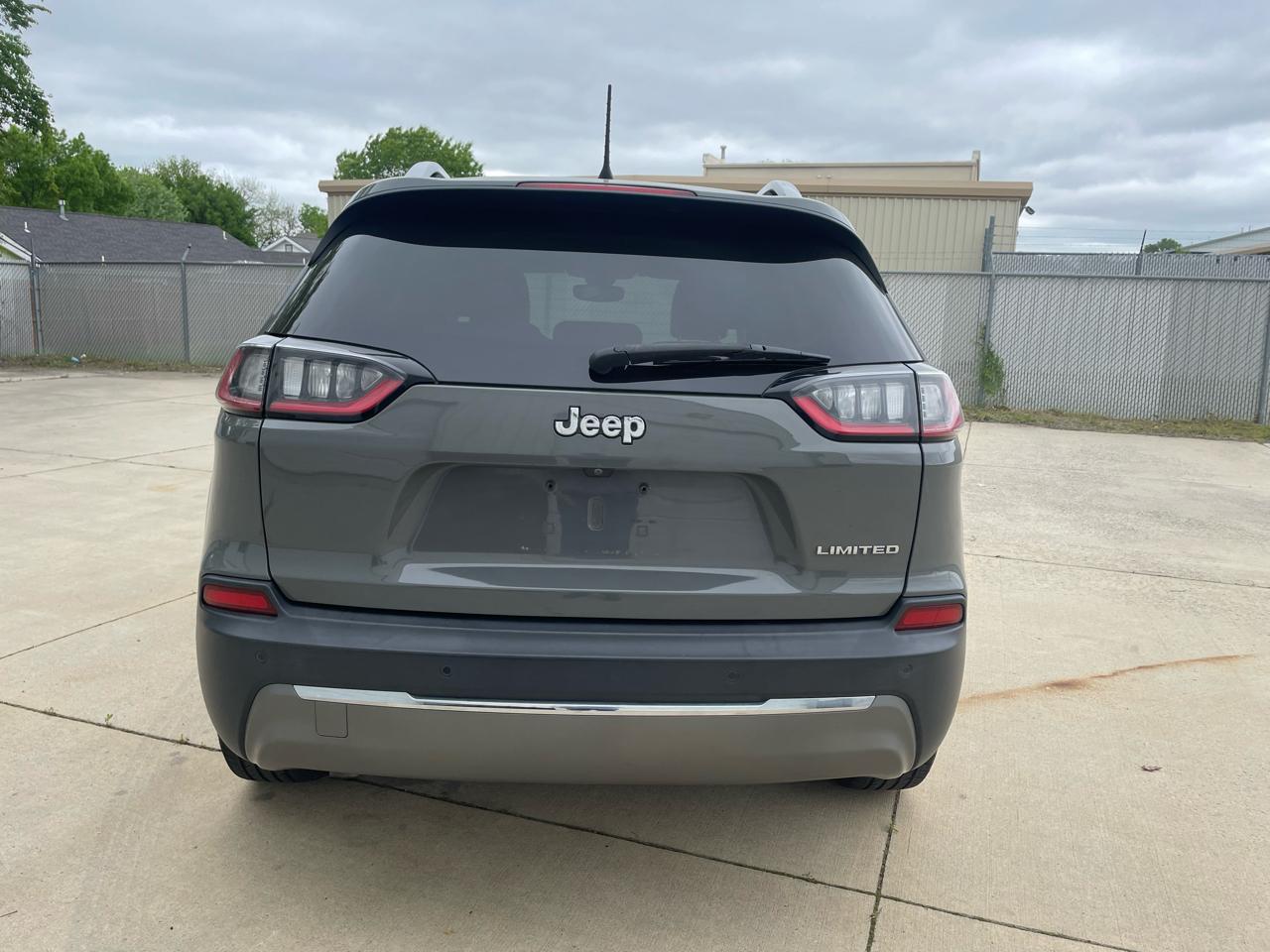 Jeep Cherokee Limited FWD 2020