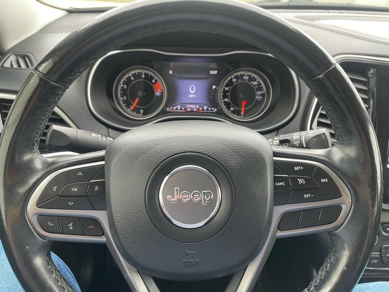 Jeep Cherokee Limited FWD 2020