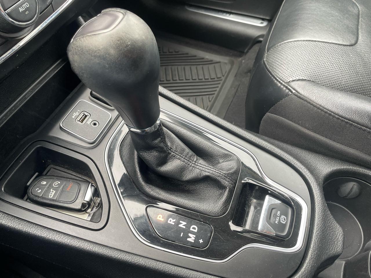 Jeep Cherokee Limited FWD 2020