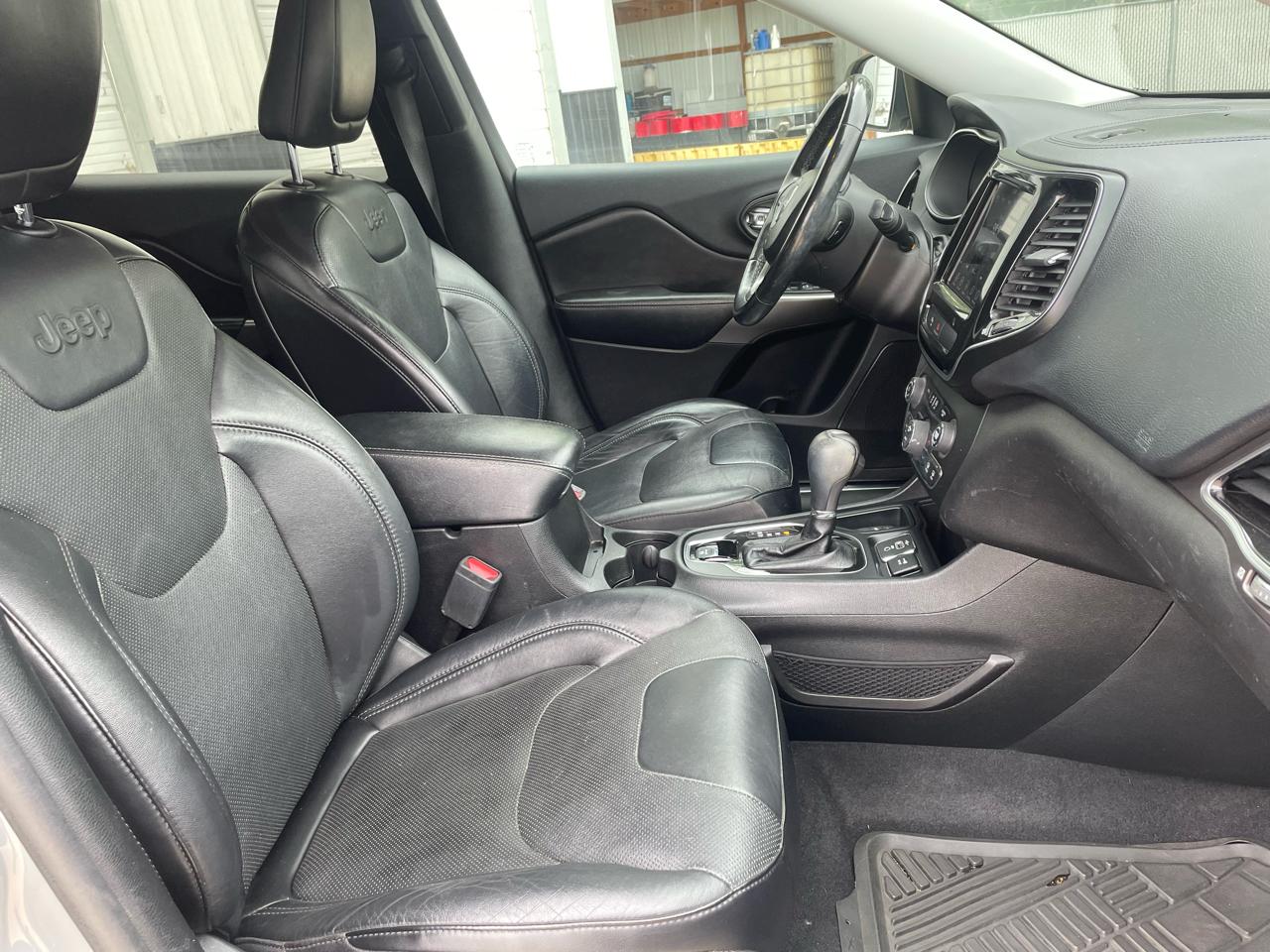 Jeep Cherokee Limited FWD 2020