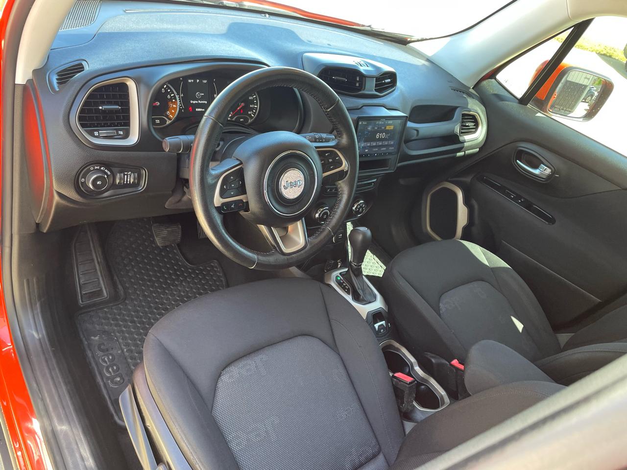 Jeep Renegade Latitude FWD 2016