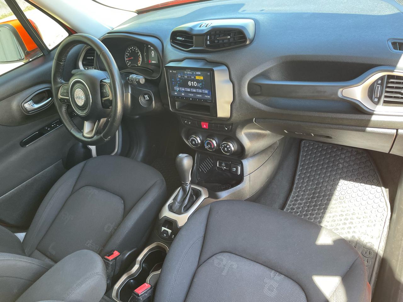 Jeep Renegade Latitude FWD 2016