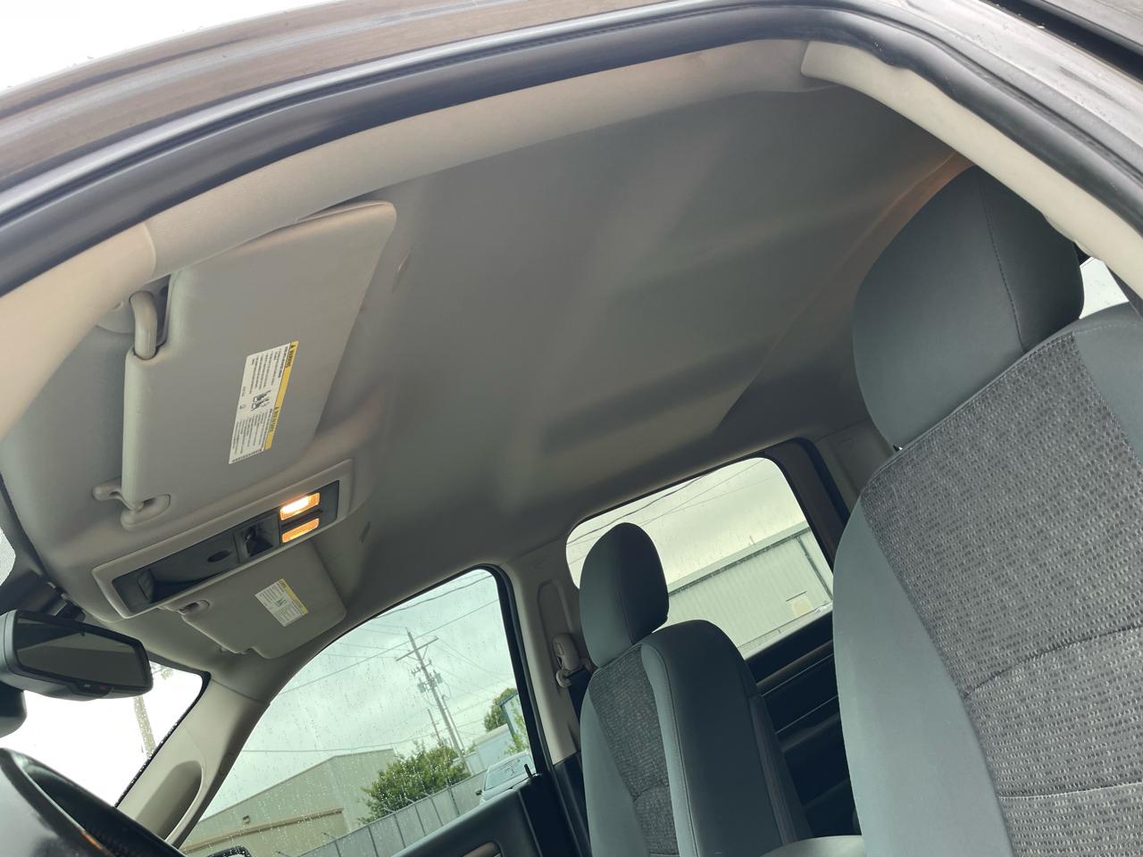 RAM 1500 SLT Crew Cab SWB 4WD 2017