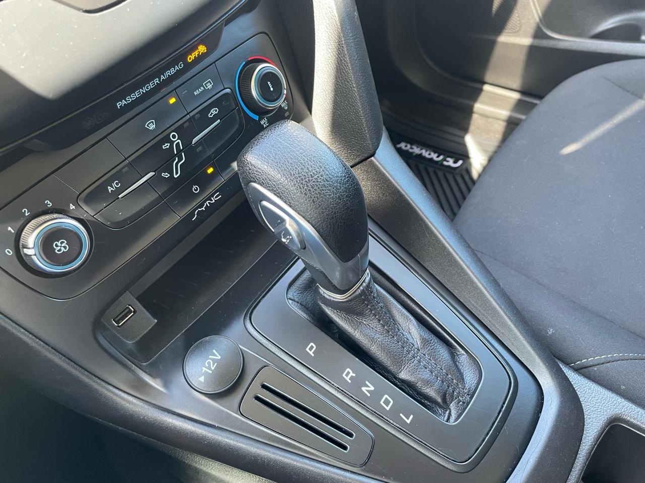 Ford Focus S Sedan 2018