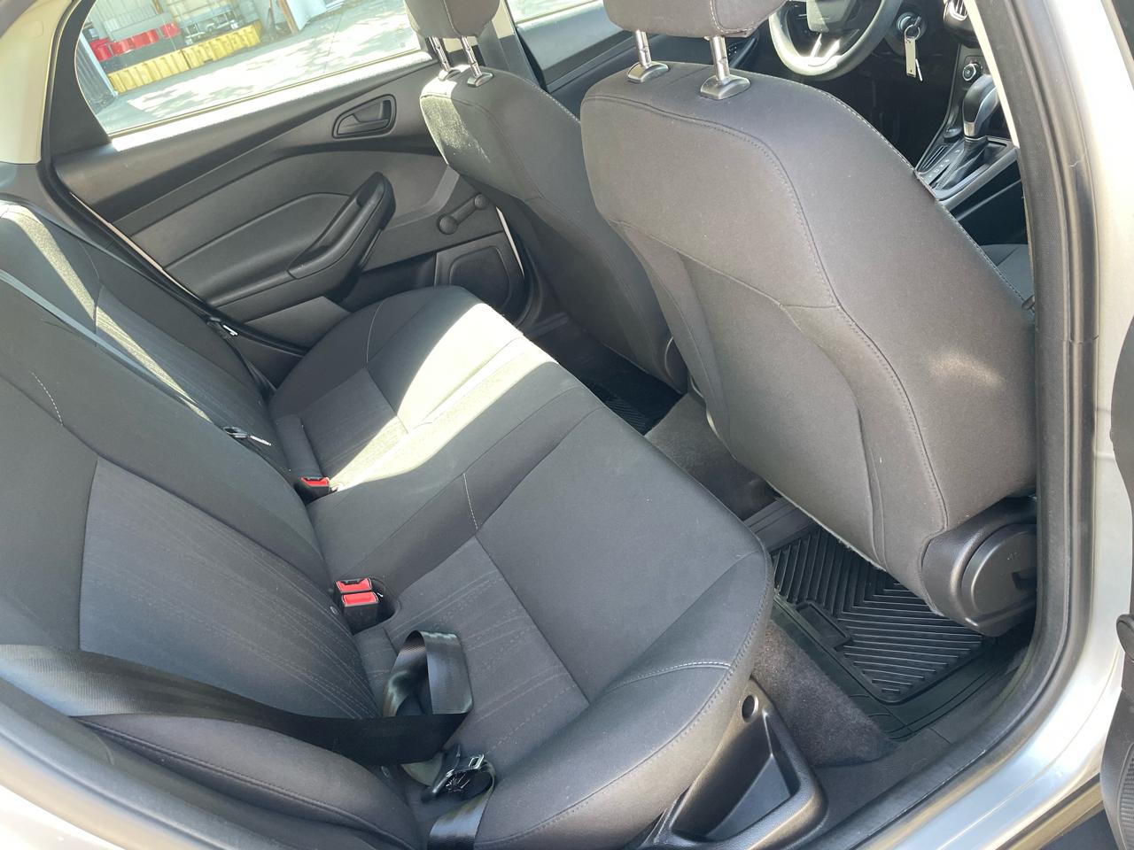 Ford Focus S Sedan 2018